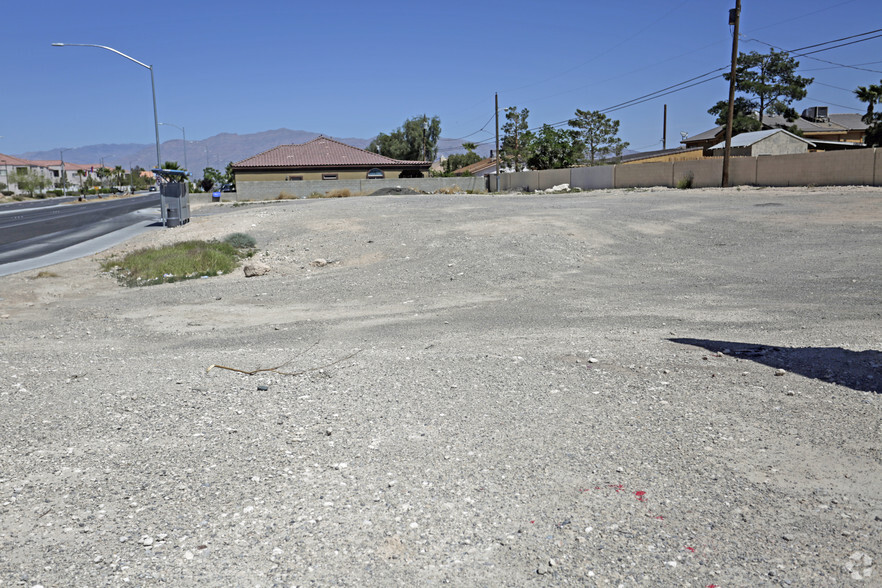 W Cheyenne Ave, North Las Vegas, NV for sale - Building Photo - Image 1 of 3