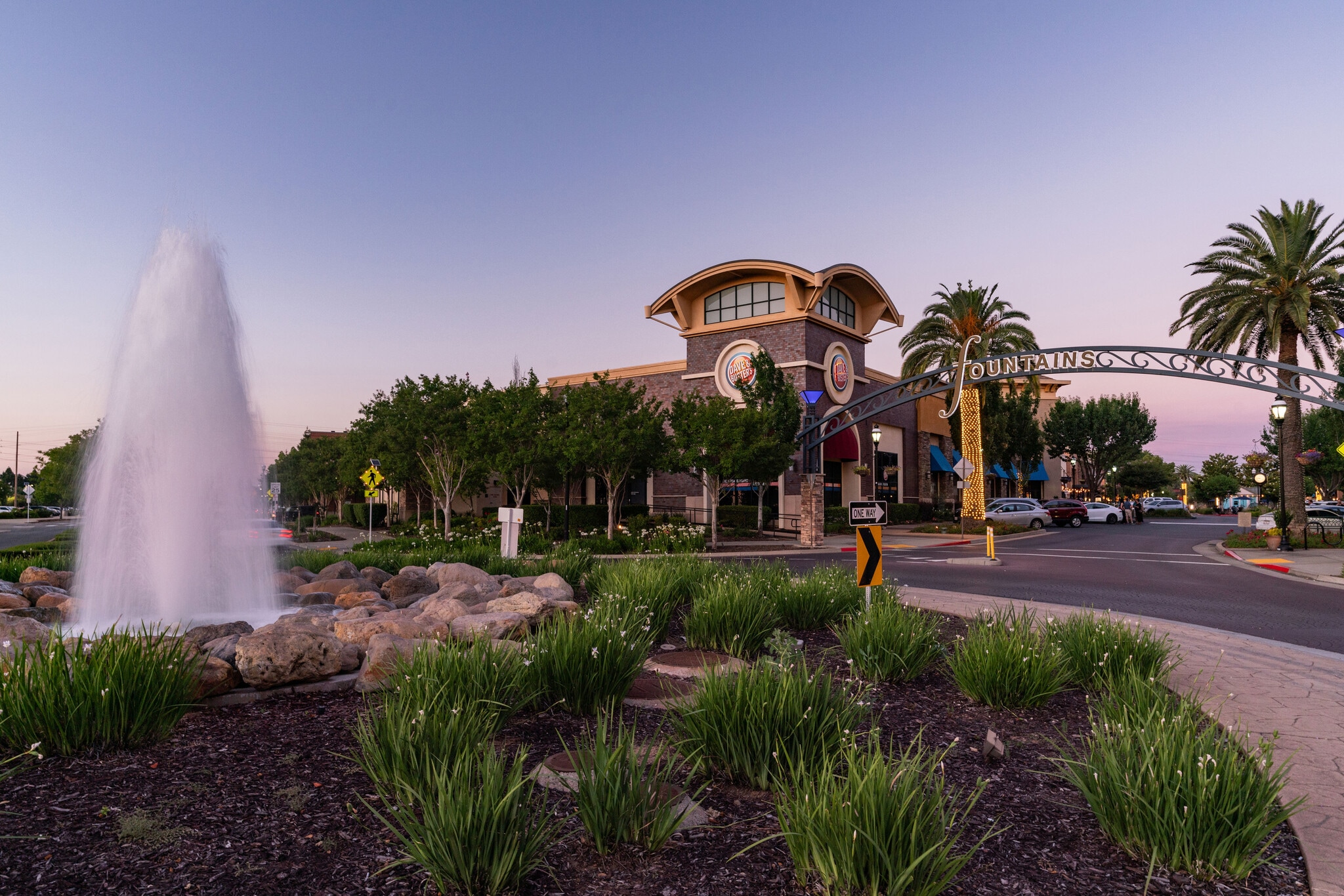 1013 Galleria Blvd, Roseville, CA à louer Photo du bâtiment- Image 1 de 2