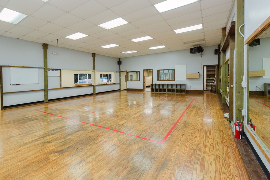 4560 SE Mile Hill Dr, Port Orchard, WA for lease - Building Photo - Image 3 of 45