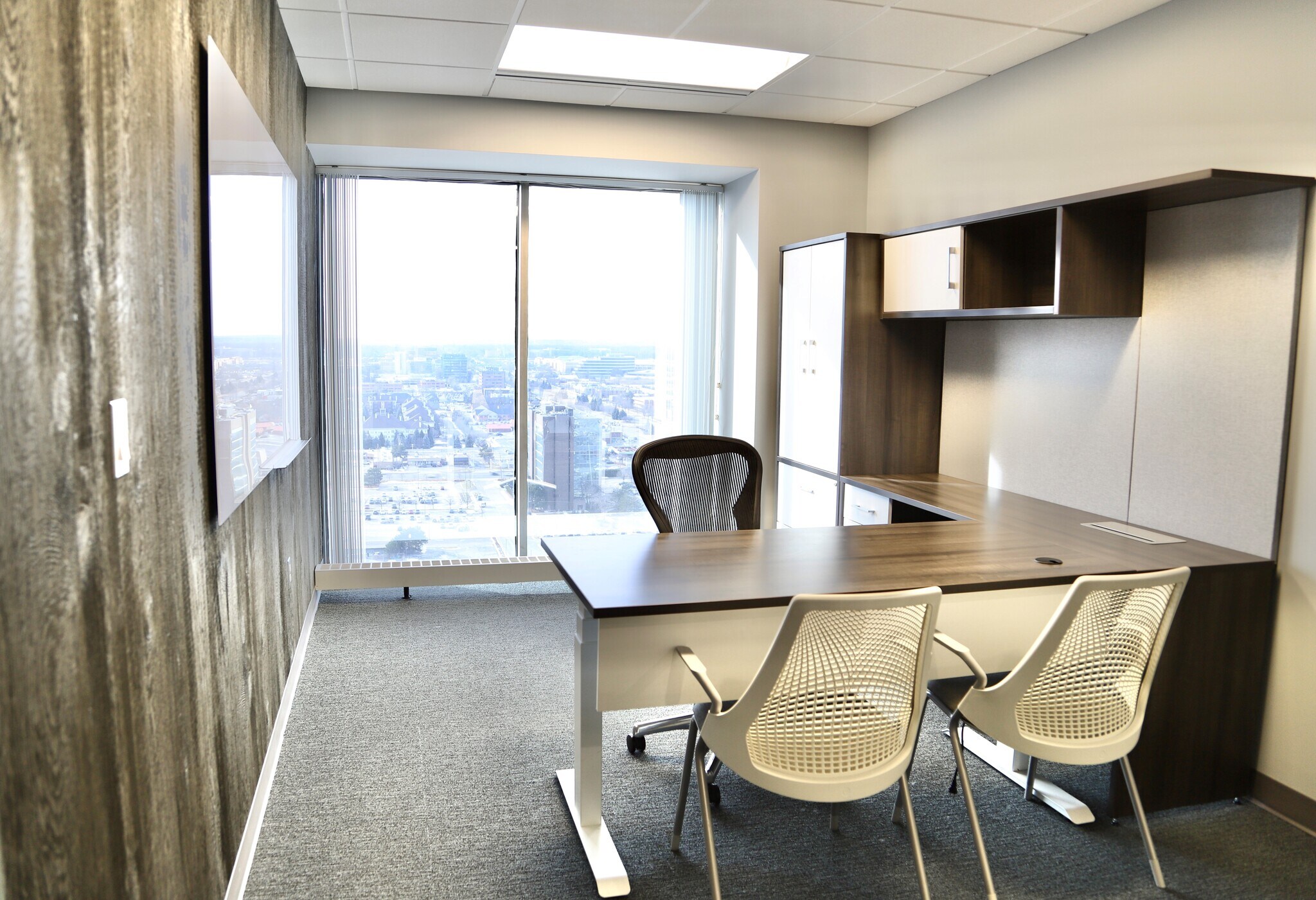 755 W Big Beaver Rd, Troy, MI for lease Interior Photo- Image 1 of 1