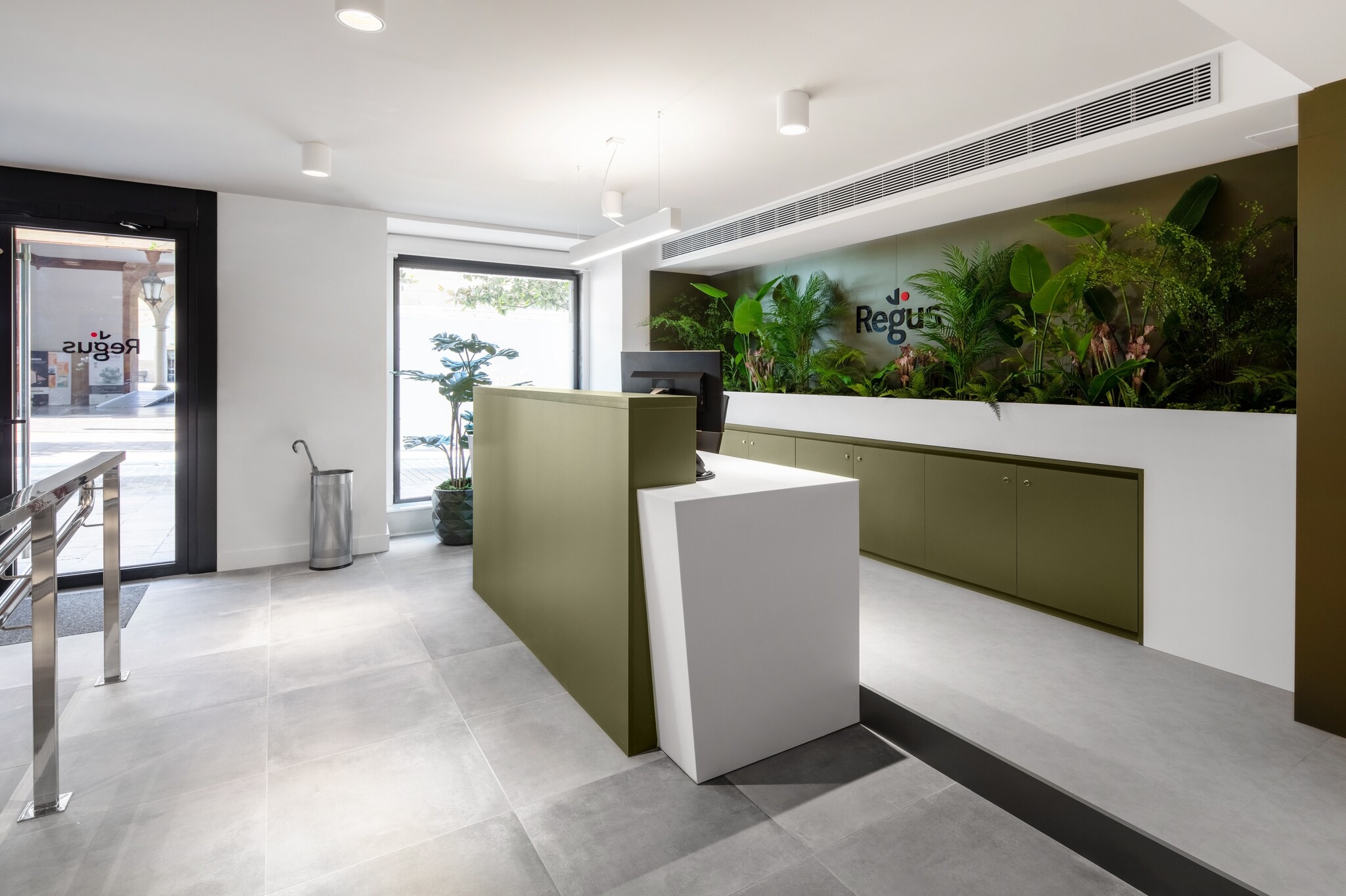 Calle San Francisco, 2, Oviedo, Asturias for lease Interior Photo- Image 1 of 9