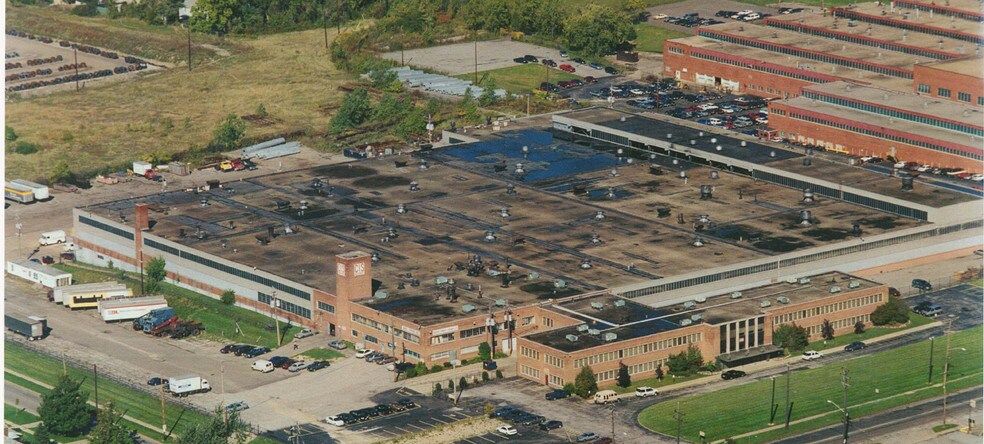 4500 Lee Rd, Cleveland, OH à louer - Autre - Image 2 de 6