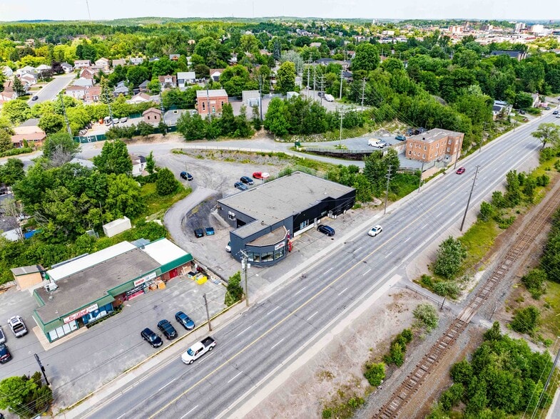 633 Lorne St, Sudbury, ON for lease - Building Photo - Image 3 of 10