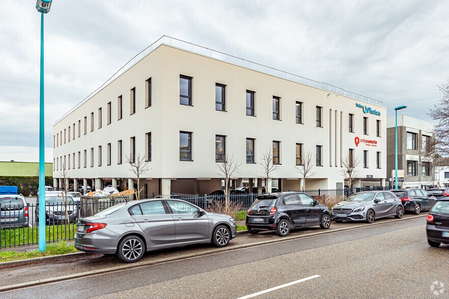 10 Chemin De L'Industrie, Dardilly for lease - Primary Photo - Image 1 of 2