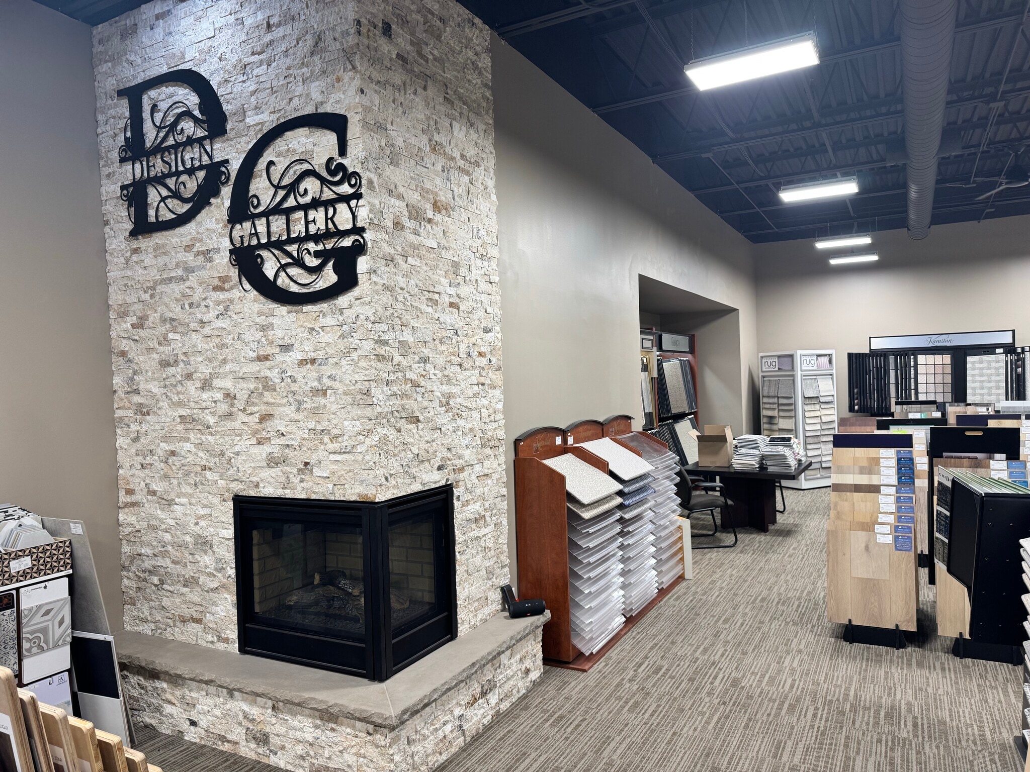 7251-7281 Commerce Cir E, Fridley, MN for lease Interior Photo- Image 1 of 7