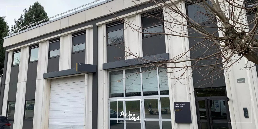 17-21 Rue Du Petit Albi, Cergy à louer Photo du bâtiment- Image 1 de 7