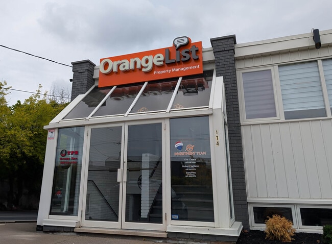 Plus de détails pour 172-174 Eastchester Ave, St Catharines, ON - Bureau à louer