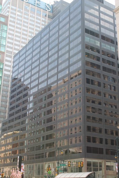 1234 Market St, Philadelphia, PA à louer - Photo du bâtiment - Image 3 de 7