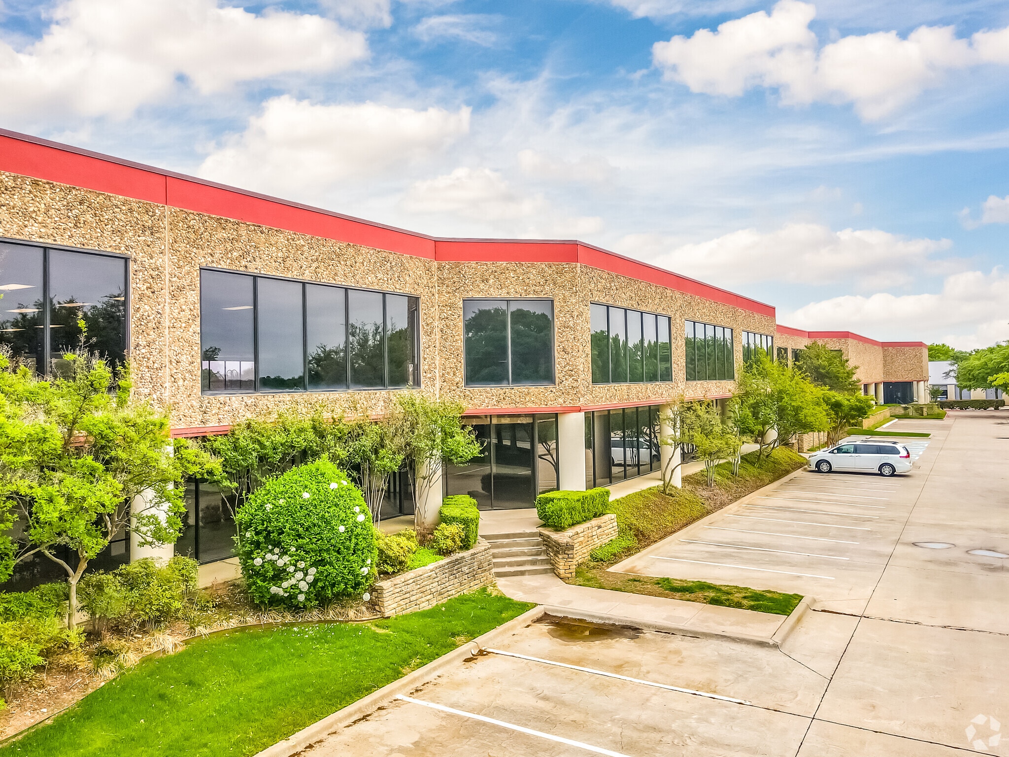 4200 Buckingham Rd, Fort Worth, TX for lease Primary Photo- Image 1 of 14