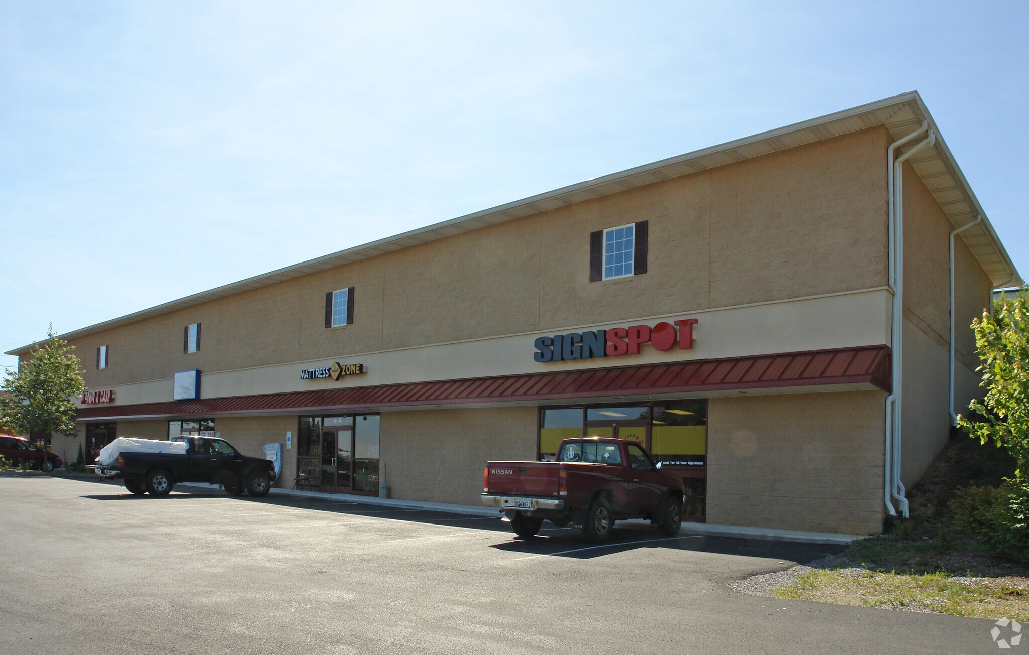 3956 S Main St, Blacksburg, VA for lease Primary Photo- Image 1 of 3