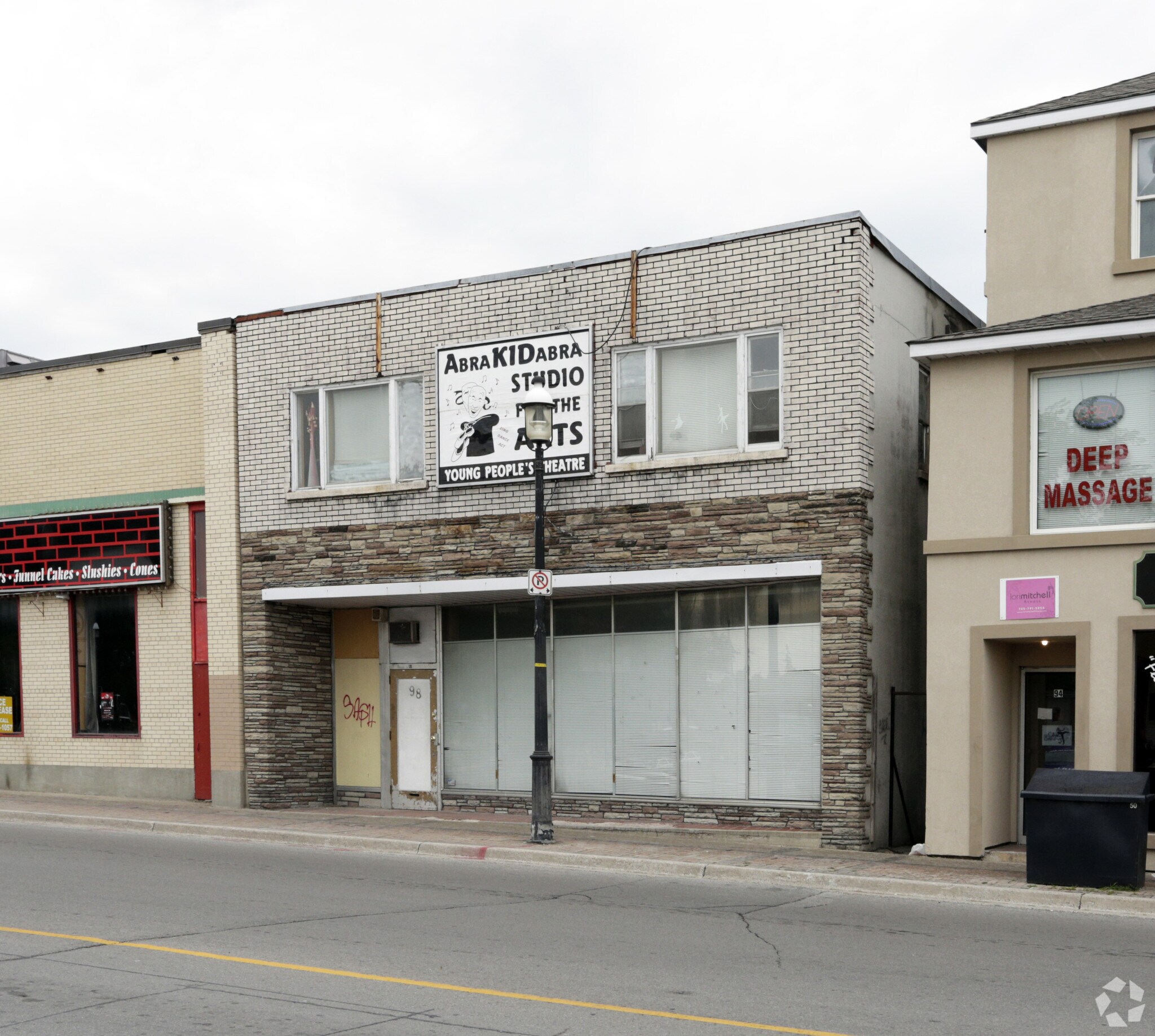 98 Dunlop St W, Barrie, ON for sale Primary Photo- Image 1 of 1