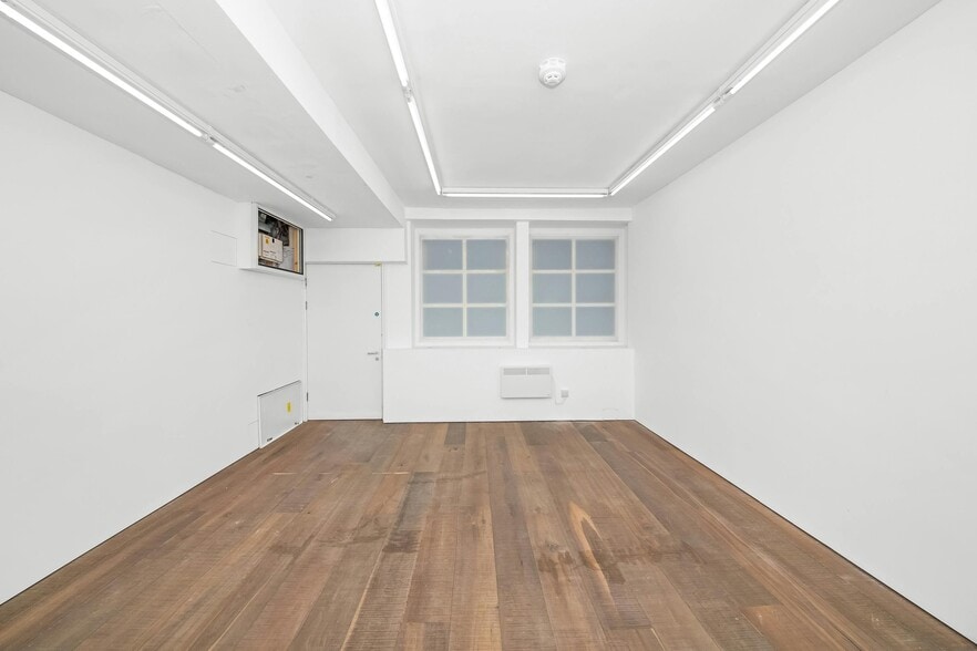 40 Margaret St, Londres à louer - Photo du bâtiment - Image 3 de 15