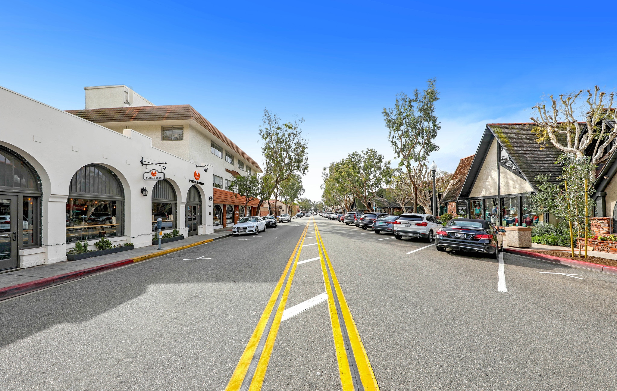 465 Forest Ave, Laguna Beach, CA for lease Primary Photo- Image 1 of 9