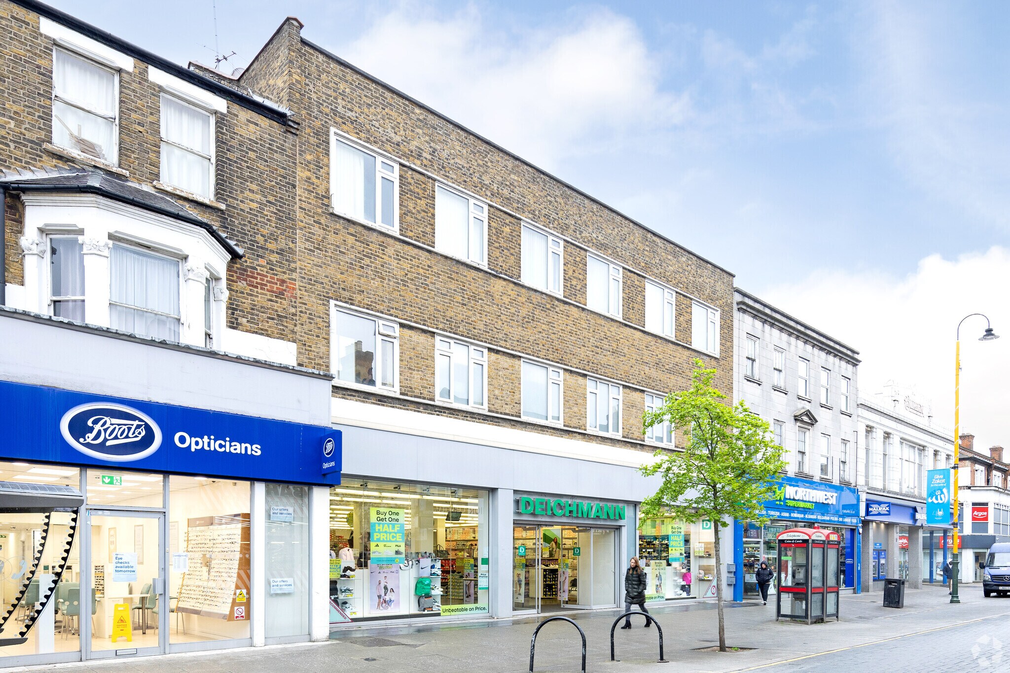 108-112 High St N, Londres à louer Photo du bâtiment- Image 1 de 5