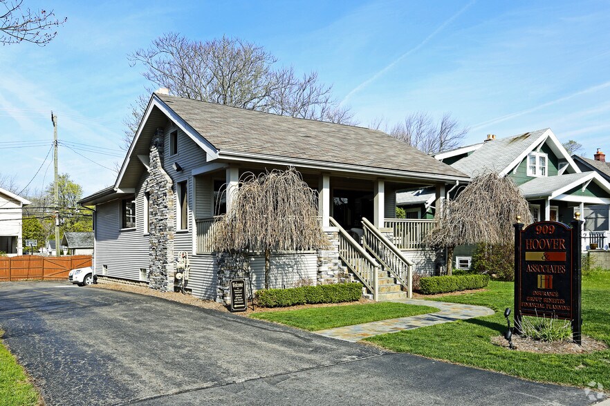 909 N Main St, Royal Oak, MI for lease - Building Photo - Image 2 of 34