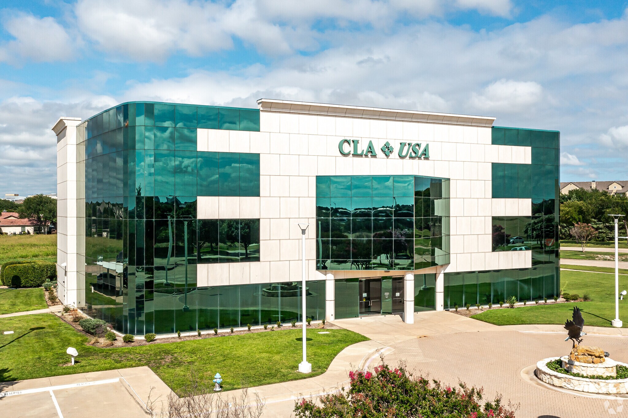 9300 Wade Blvd, Frisco, TX à louer Photo principale- Image 1 de 8