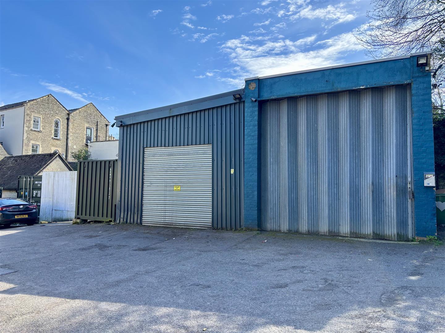 2-4 Market Sq, Witney à vendre Photo principale- Image 1 de 11