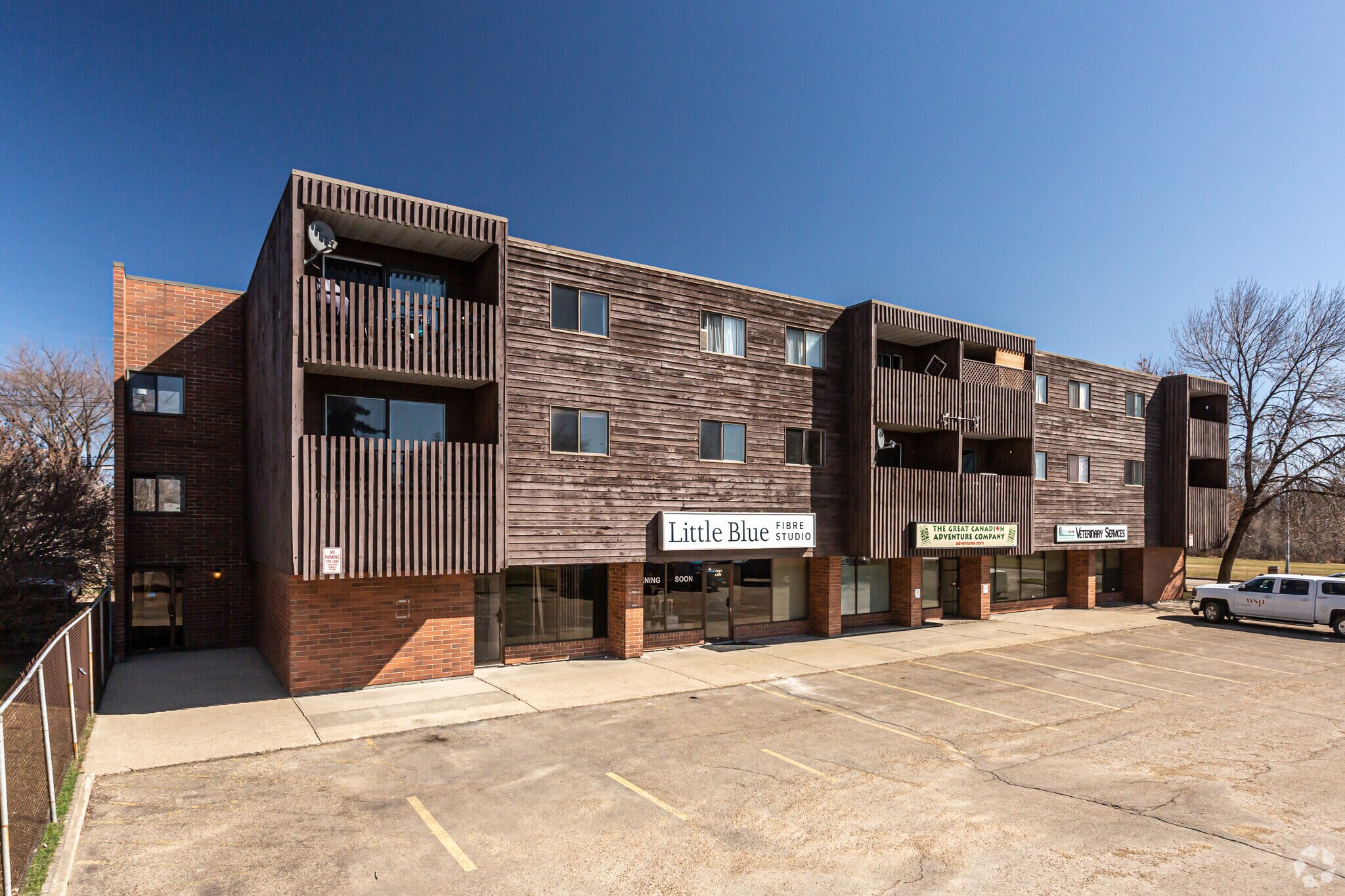 6710-6722 101 Av NW, Edmonton, AB à vendre Photo du bâtiment- Image 1 de 1