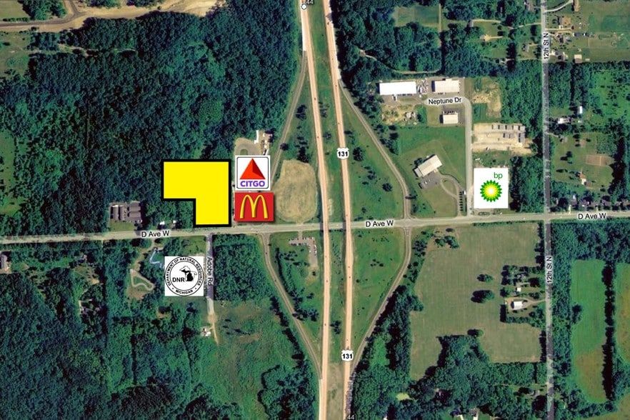 5510 W D Ave, Kalamazoo, MI à vendre - Photo principale - Image 1 de 3