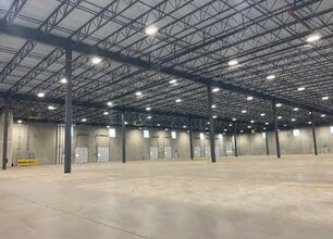 4850 Constellation Dr, White Bear Township, MN à louer Photo intérieure- Image 2 de 4