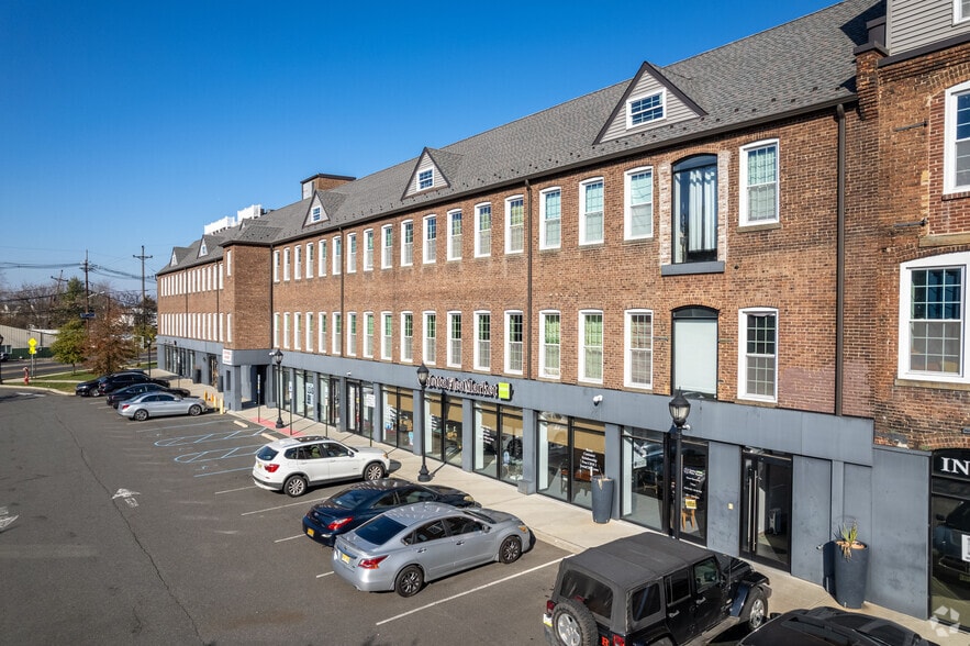 120 Georges Rd, New Brunswick, NJ for sale - Building Photo - Image 2 of 12