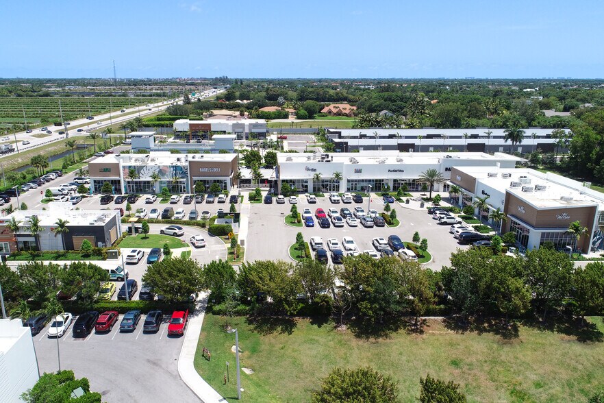 8732 W Atlantic Ave, Delray Beach, FL à louer - Photo du bâtiment - Image 2 de 2