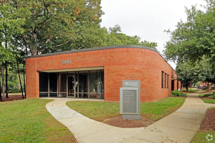 5910-5948 Six Forks Rd, Raleigh, NC à vendre - Photo du bâtiment - Image 2 de 10