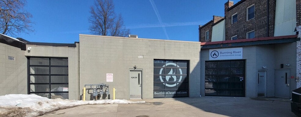 12635 Larchmere Blvd, Cleveland, OH for lease - Building Photo - Image 2 of 2