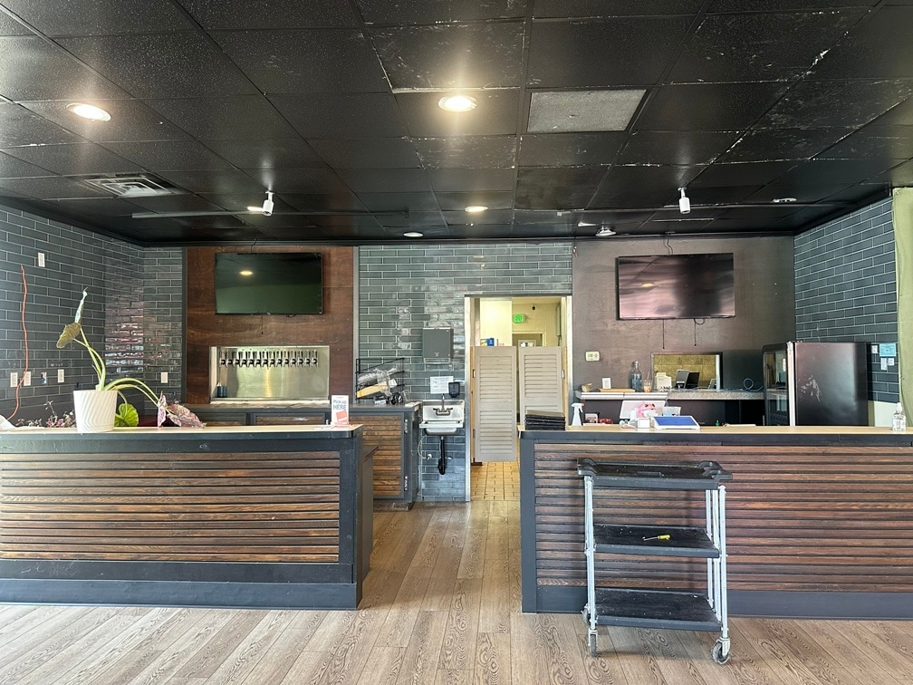 7339 NE M L King Jr. Blvd, Portland, OR for lease Interior Photo- Image 1 of 11
