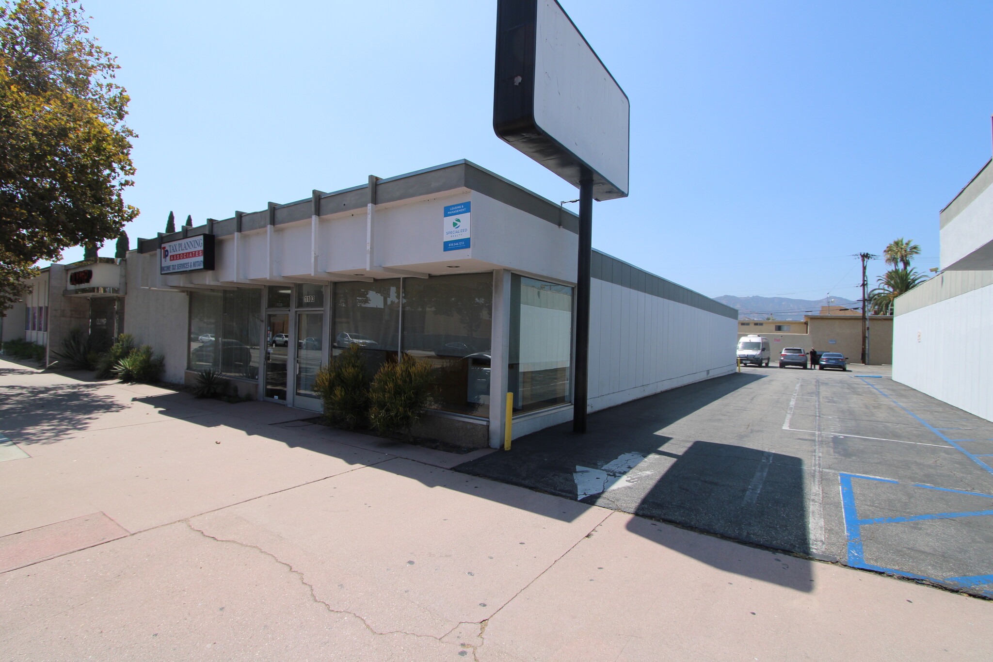 1101-1123 S Central Ave, Glendale, CA for lease Building Photo- Image 1 of 15