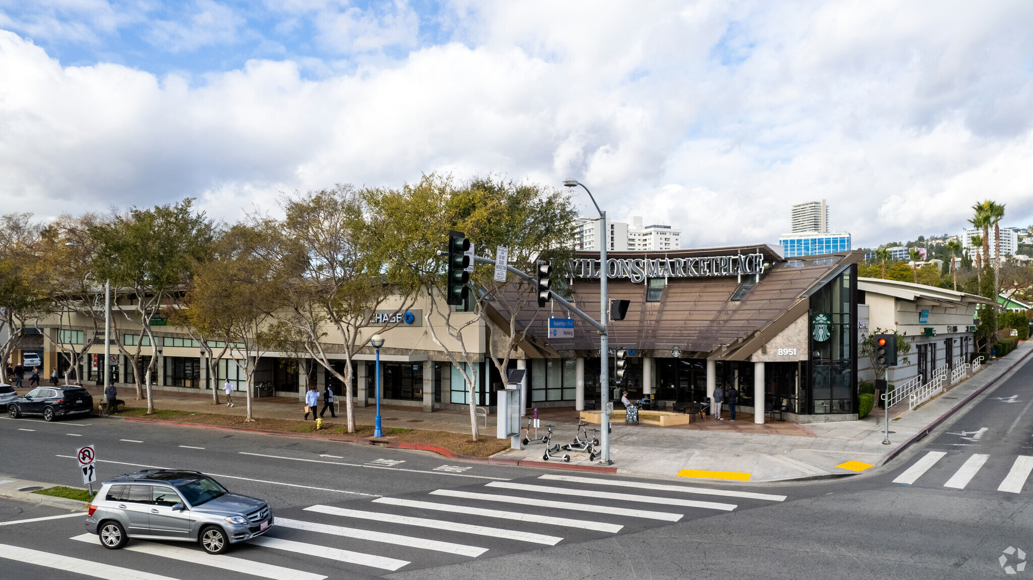 8951 Santa Monica Blvd, West Hollywood, CA for lease Primary Photo- Image 1 of 14