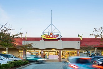 14815 108 Ave, Surrey, BC à vendre Photo du bâtiment- Image 2 de 3