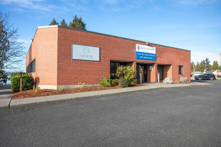 8097 Harborview Rd, Blaine, WA à vendre - Photo du bâtiment - Image 1 de 21