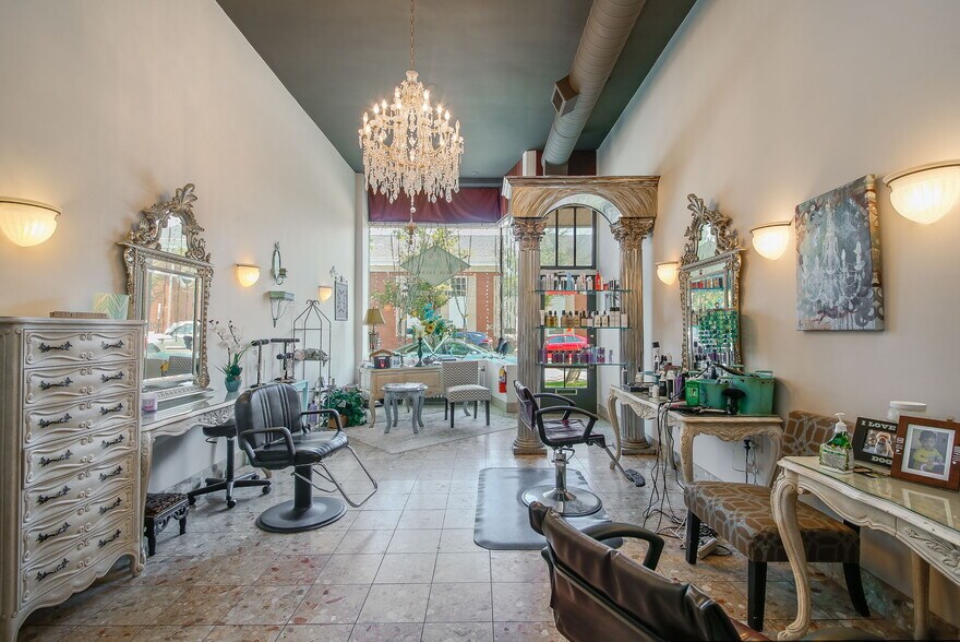 440 N Main St, Glen Ellyn, IL à vendre - Photo intérieure - Image 2 de 22