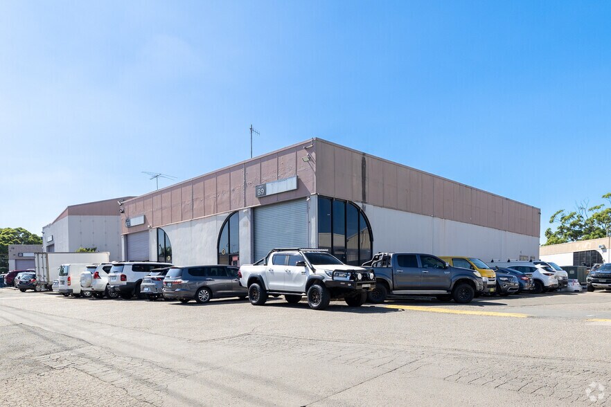 11 Moxon Rd, Punchbowl Canterbury for lease - Building Photo - Image 2 of 6