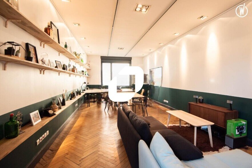Office in Roubaix for lease - Building Photo - Image 3 of 6