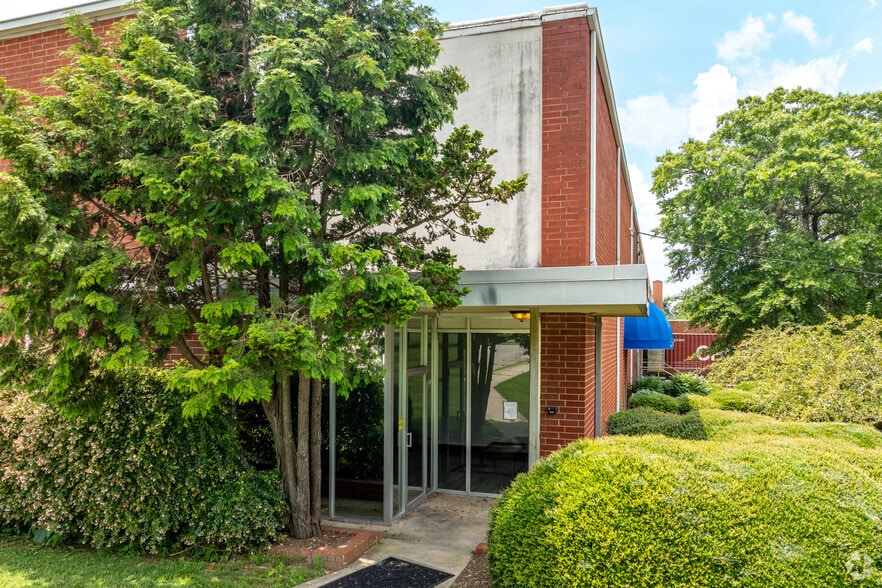 335 Summit Rd, Eden, NC for sale - Building Photo - Image 2 of 4