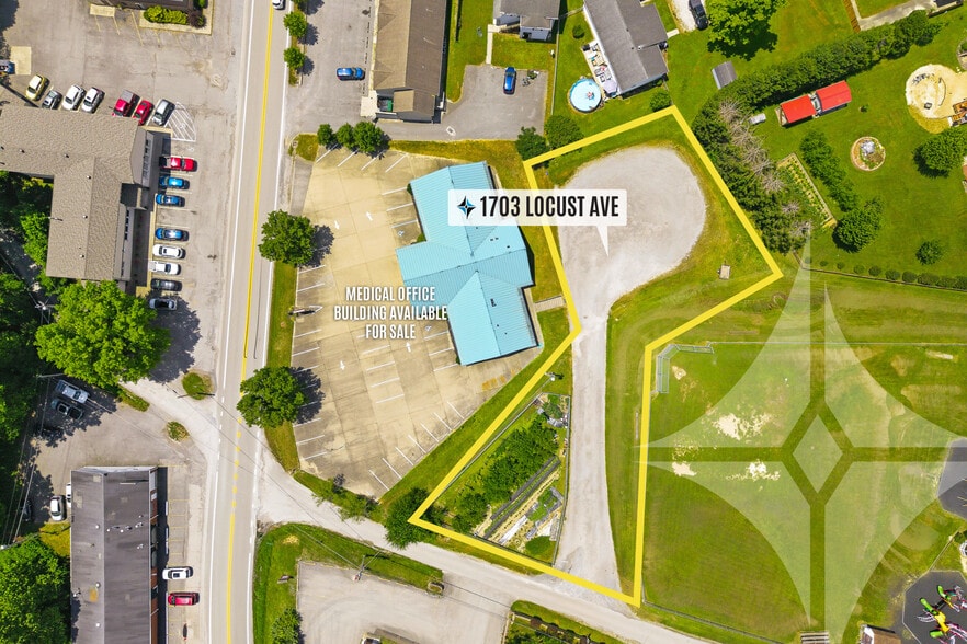 1703 Locust Ave, Fairmont, WV for sale - Building Photo - Image 1 of 4