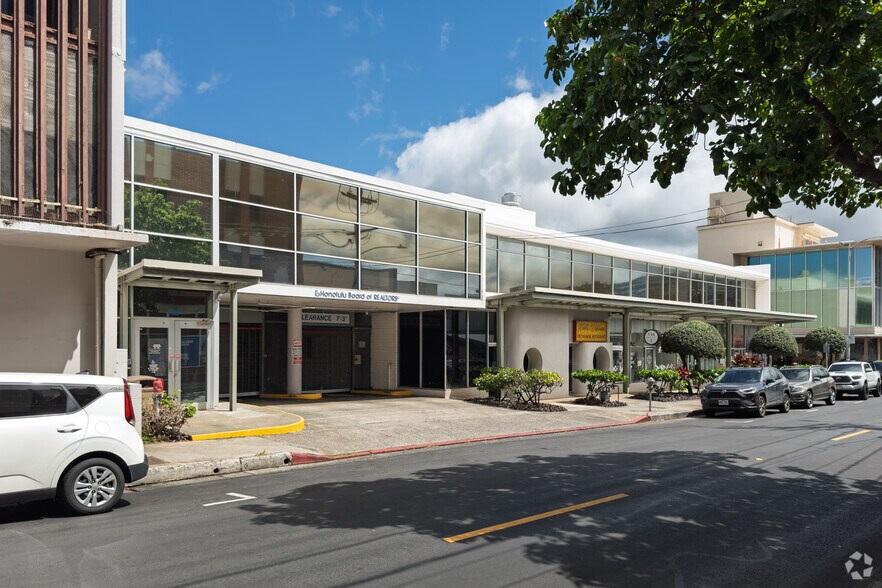 1136 12th Ave, Honolulu, HI à louer - Photo du bâtiment - Image 3 de 6