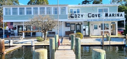 10 Lake Dr, Island Heights, NJ for lease Interior Photo- Image 1 of 9