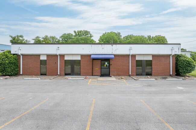 Plus de détails pour 4811 Easton Rd, Saint Joseph, MO - Industriel à louer