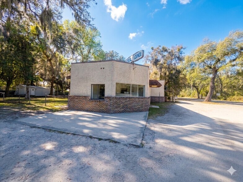 9915 Shands Pier Rd N, Saint Johns, FL à vendre - Photo du bâtiment - Image 3 de 35