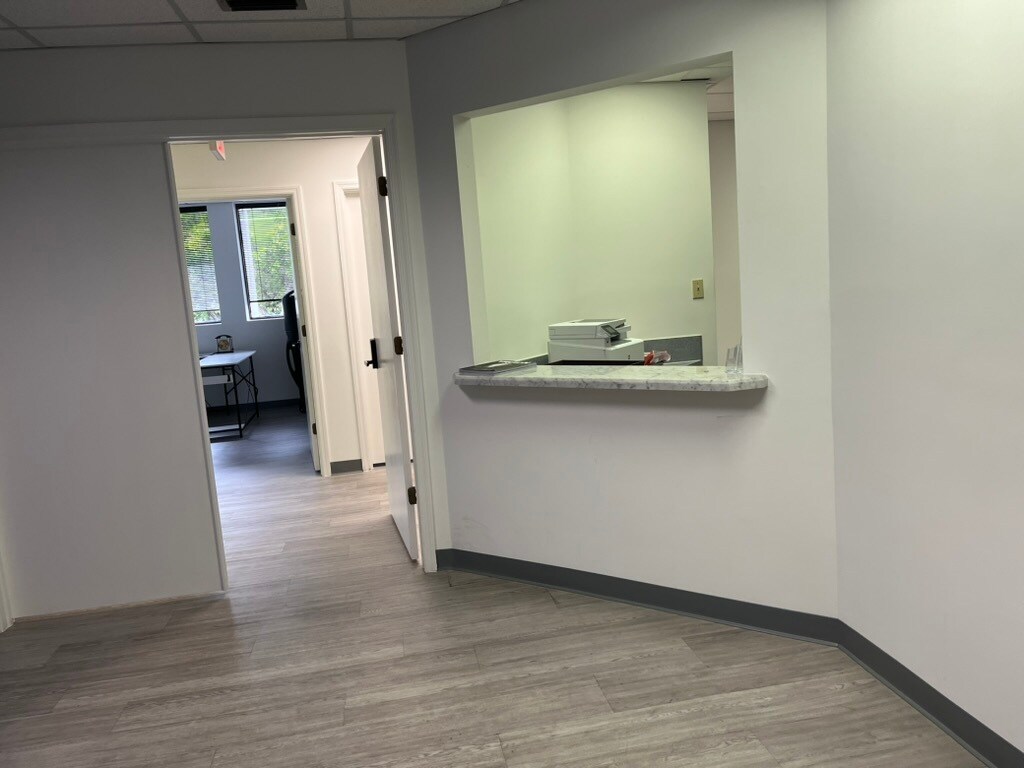 700 W Hillsboro Blvd, Deerfield Beach, FL for lease Interior Photo- Image 1 of 8