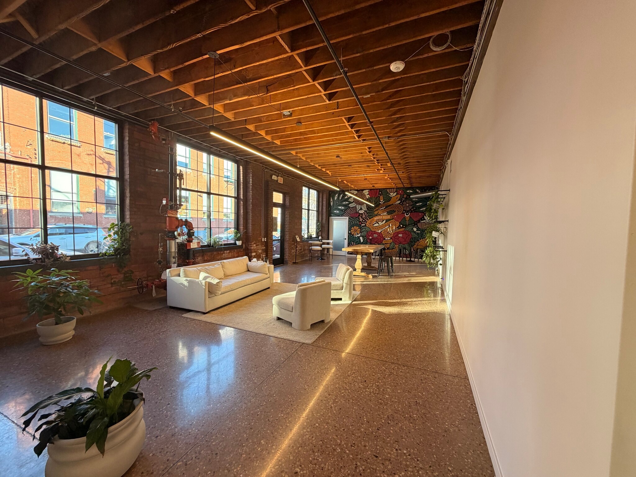 209 W 19th Ter, Kansas City, MO à louer Photo intérieure- Image 1 de 15