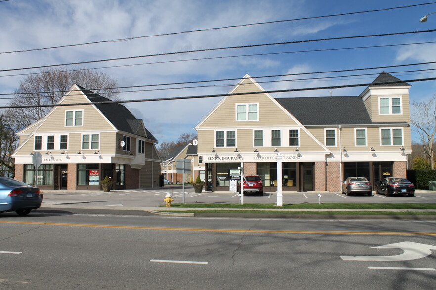 67 W Main St, Clinton, CT à vendre - Photo du bâtiment - Image 1 de 1