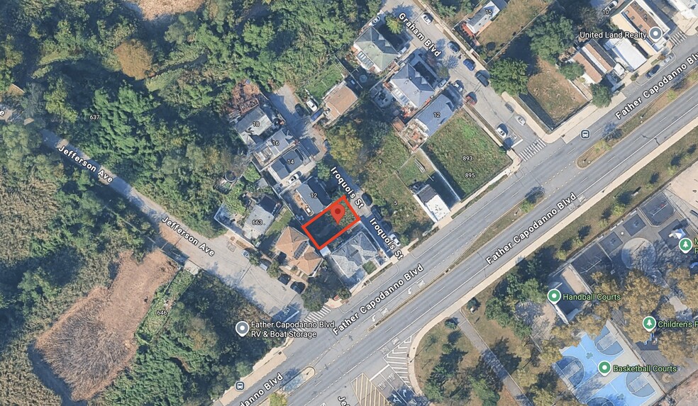 8 Iroquois St, Staten Island, NY for sale - Building Photo - Image 2 of 2