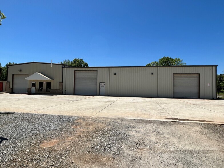1360 Greensboro Hwy, Watkinsville, GA à louer - Photo principale - Image 1 de 20