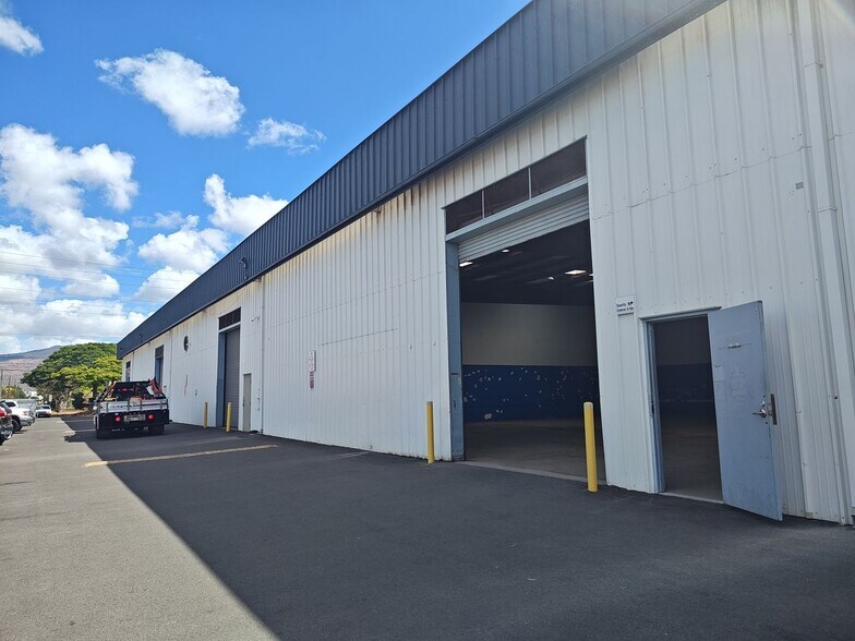 91-329 Kauhi St, Kapolei, HI à louer - Photo du bâtiment - Image 2 de 5