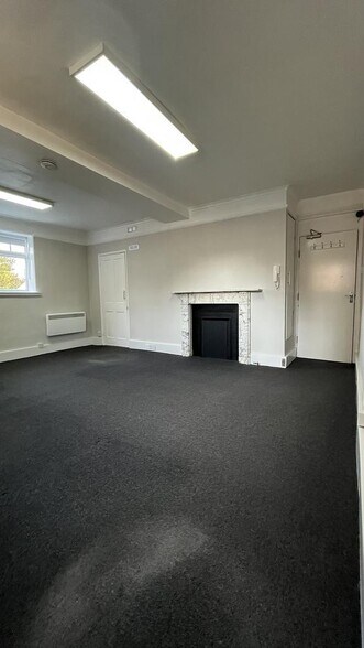 28 Broad St, Wokingham à louer - Photo intérieure - Image 2 de 3