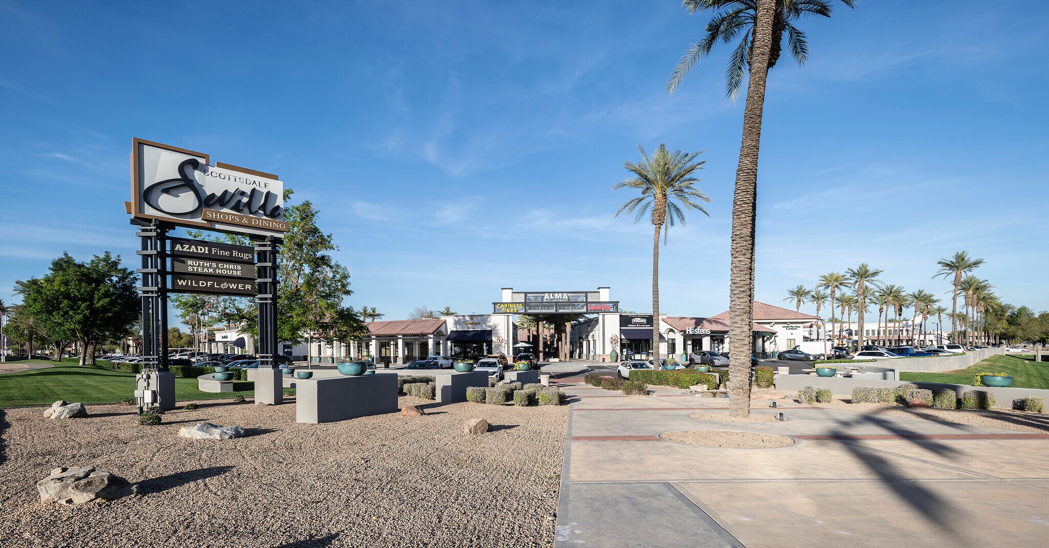 7001 N Scottsdale Rd, Scottsdale, AZ à louer Photo du bâtiment- Image 1 de 6